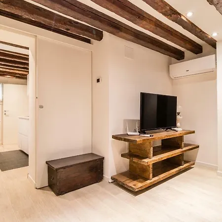 Apartment Ramo Delle Moschette Venice