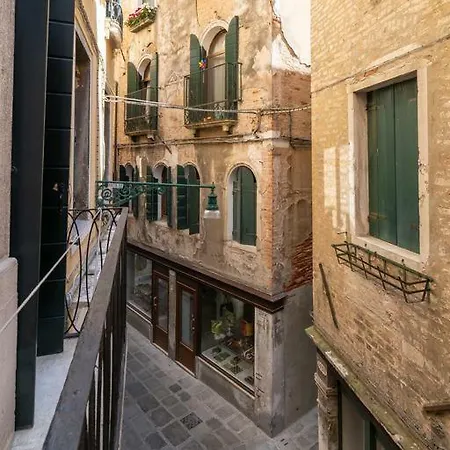 Casa Delle Botteghe Apartment Venedig