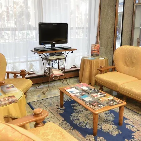 Ambassador Tre Rose