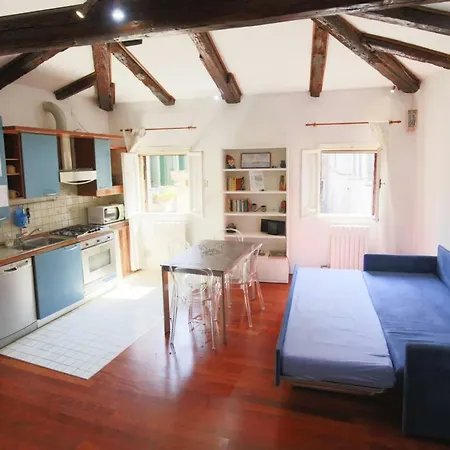 Apartment Nel Cuore Di Venice