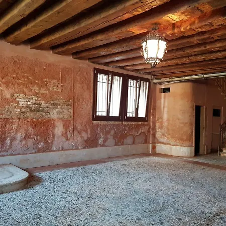 Palazzo Morosini Brandolin Dimora Romantica Apartment *