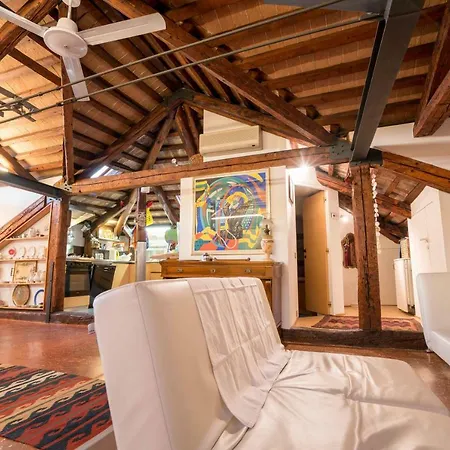 Romantic Penthouse Venice