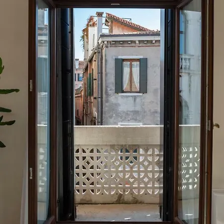 Palazzo Vendramin Costa Apartment *