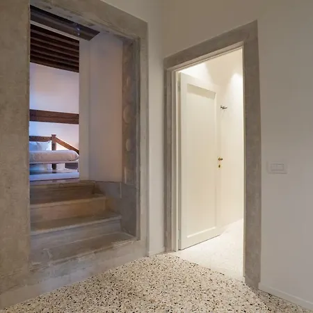 Palazzo Vendramin Costa