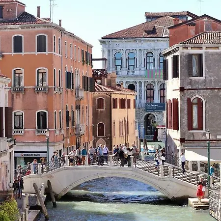 Palazzo Vendramin Costa Apartment