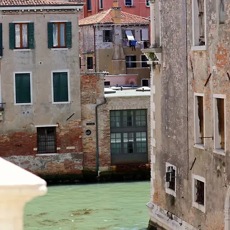 Palazzo Vendramin Costa Apartment *