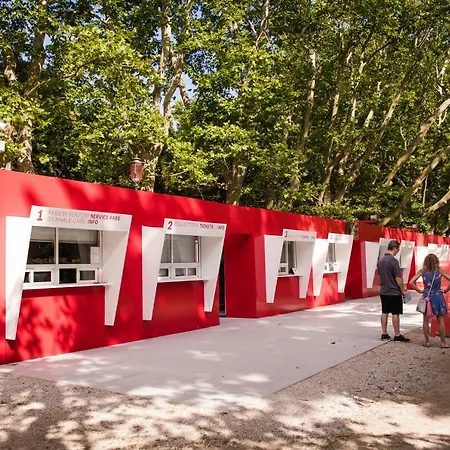 Biennale Bianco & Rosso Apartment