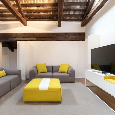 Apartment Palazzo Vendramin Costa