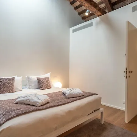 Apartment Palazzo Vendramin Costa Venice