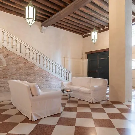 Palazzo Vendramin Costa Apartment Venice