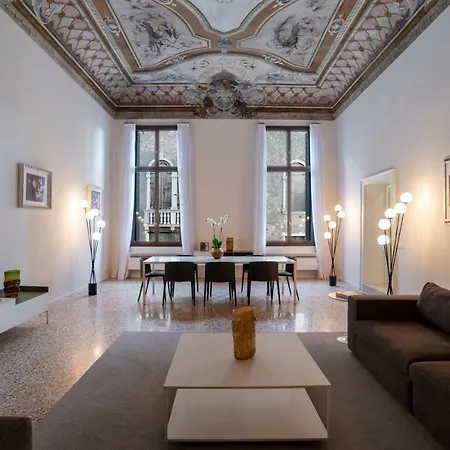Apartment Palazzo Vendramin Costa *