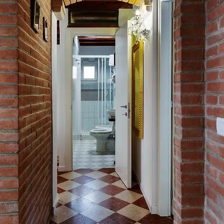 Antico Caminetto Biennale Apartment