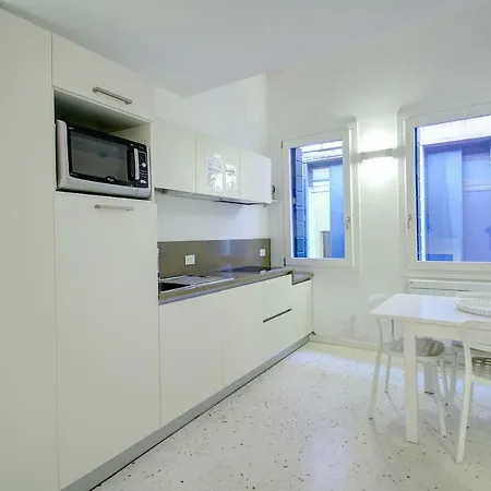 Guggenheim Museum, Cool, 6Pax,Wifi, Aircnd * Venice