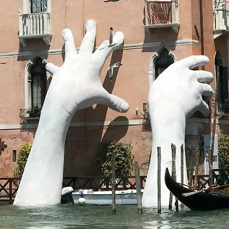 Appartement Susy Biennale - Canal View And Garden *