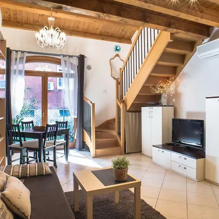 Duplex At The Entrance To 2 Bathroom And Terrace *