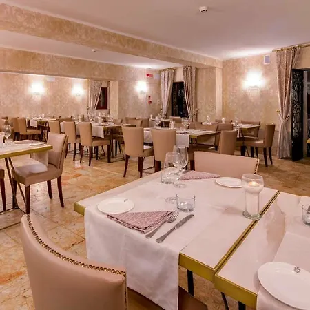 Bw Premier Collection Chc Continental Hotel