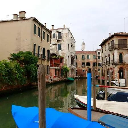 Apartment Ca' Falier Blue - 10 Min From Train And Bus Station *