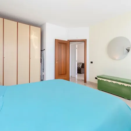 Convenient In Venice
