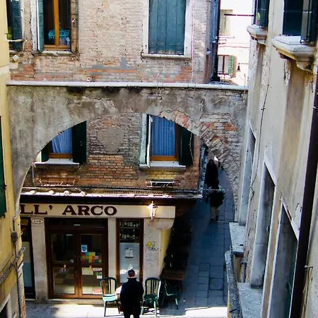 Melusina Rialto Apartment