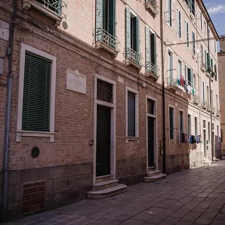 Apartment Biennale Bianco & Rosso Venice