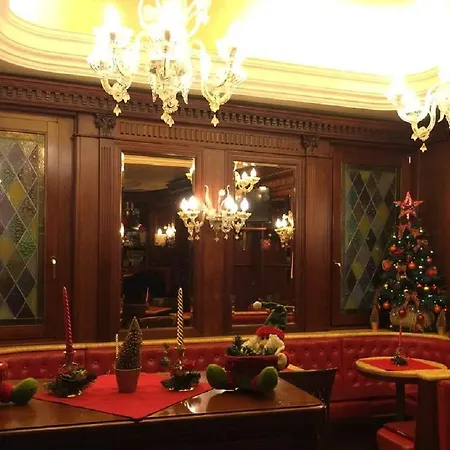 Hotel Lux 3*