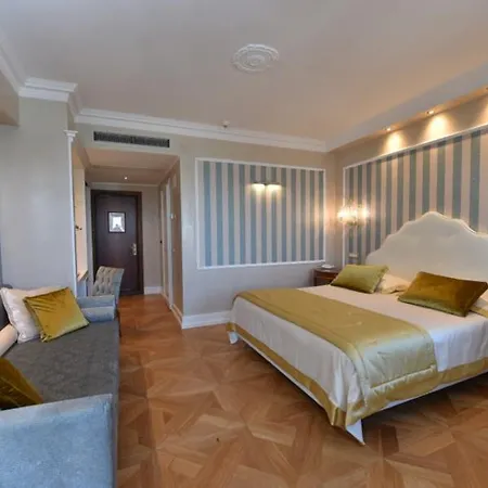 Savoia & Jolanda 4* Wenecja