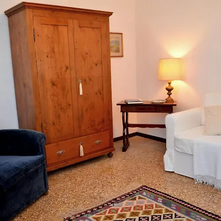 Dimora Novecento Apartment