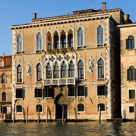 Ca' Cerchieri Mezzanine Apartment