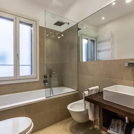 Ca' Meraviglia Canal View Apartment *