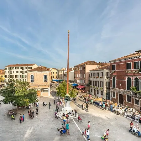 Ca' Meraviglia Canal View *
