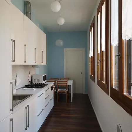 Apartment Guglie Palace *