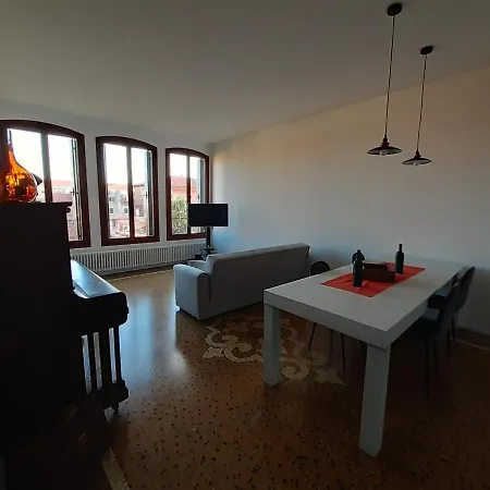 Sunrise In Giudecca Apartment *