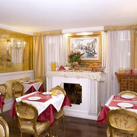 Noemi Hotel