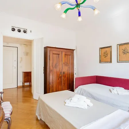 Elegant Two Bedroom In Venetian Style * Venice