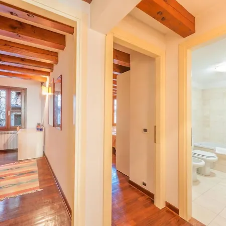 Ca' Delle Pizzocchere, A Perfect Spot In San Marco Apartment *