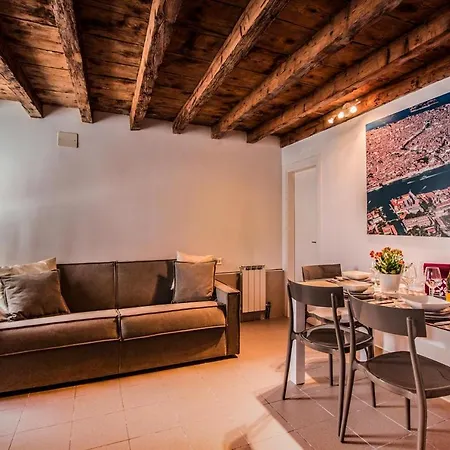 Cozy House-close To Biennale And St. Mark Square Holiday home *