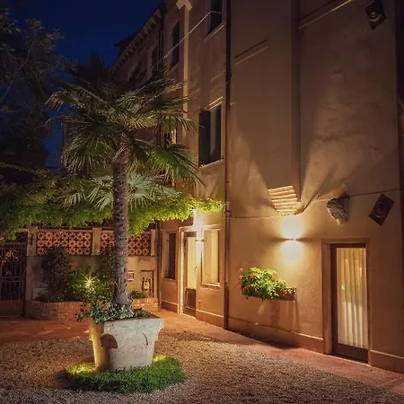 Cinqueteste Luxury Guest house Venice
