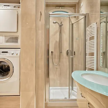 Family In Rialto - Centro Citta Full Optional Apartment