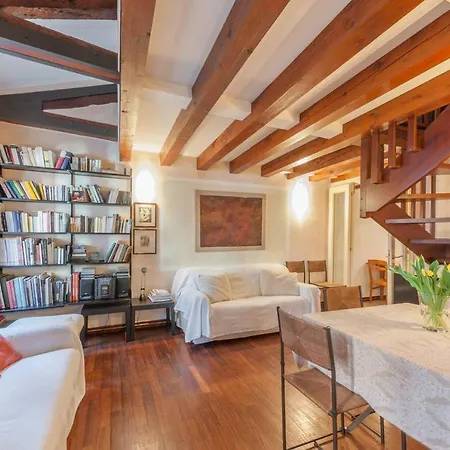 Ca' Delle Pizzocchere, A Perfect Spot In San Marco Apartment Venice