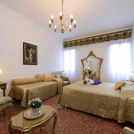 Mignon Hotel
