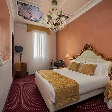 Pausania 3* Βενετία