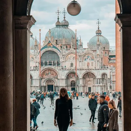 Elegant Terrace Near Piazza San Marco Last Floor No Lift Apartamento *