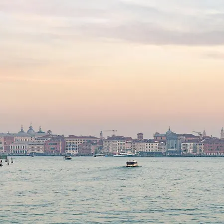 A Tribute To Music Residenza Venice