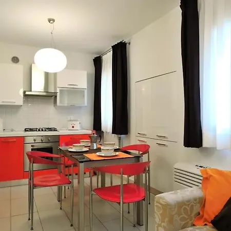 Red House Ai Mori * Venice
