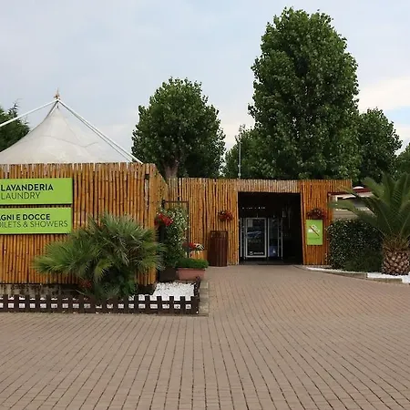 Hu In Town Luxury tent Venice