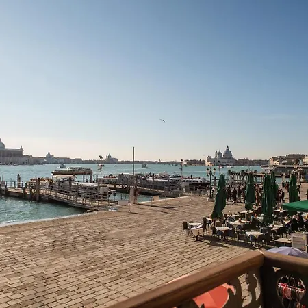 A Tribute To Music Residenza 3* Venice