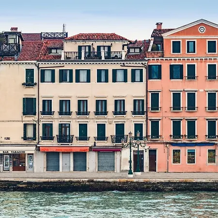 A Tribute To Music Residenza Venice
