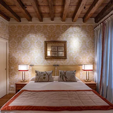Ca' Belle Arti In Dorsoduro Venice