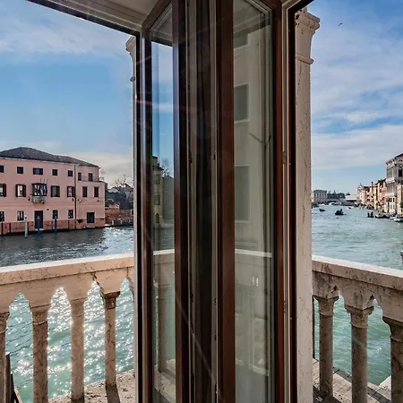Apartment La Loggia Grand Canal *