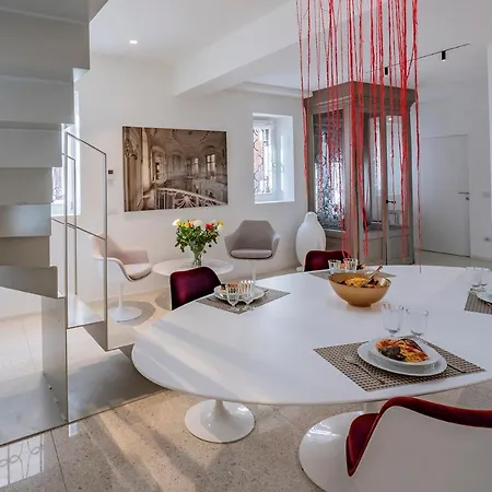 La Loggia Grand Canal Apartment *